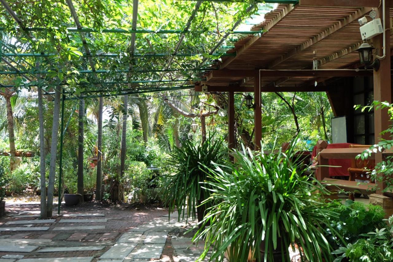 Ruennamyen Resort Amphawa Szamutszongkhram Kültér fotó