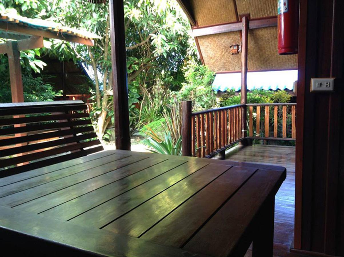 Ruennamyen Resort Amphawa Szamutszongkhram Kültér fotó