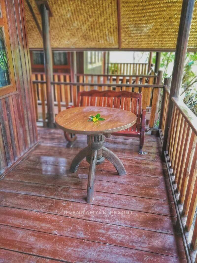 Ruennamyen Resort Amphawa Szamutszongkhram Kültér fotó