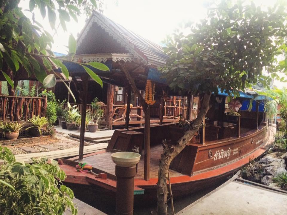 Ruennamyen Resort Amphawa Szamutszongkhram Kültér fotó
